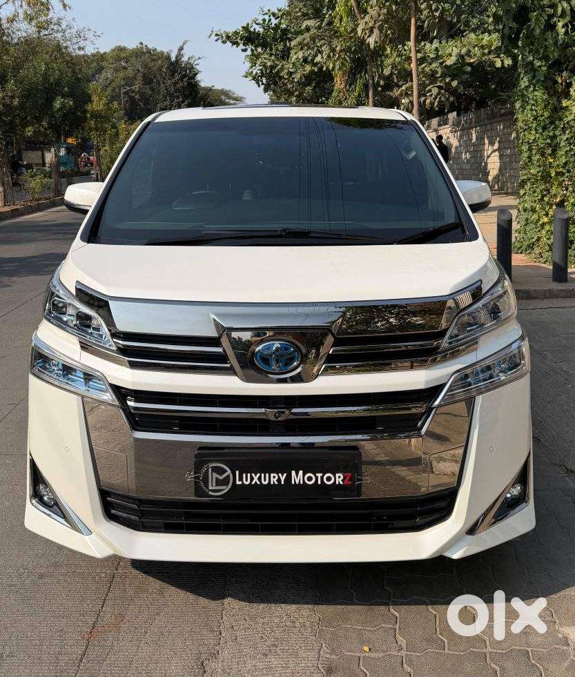 Toyota Vellfire 2.5 Hybrid, 2023, Petrol