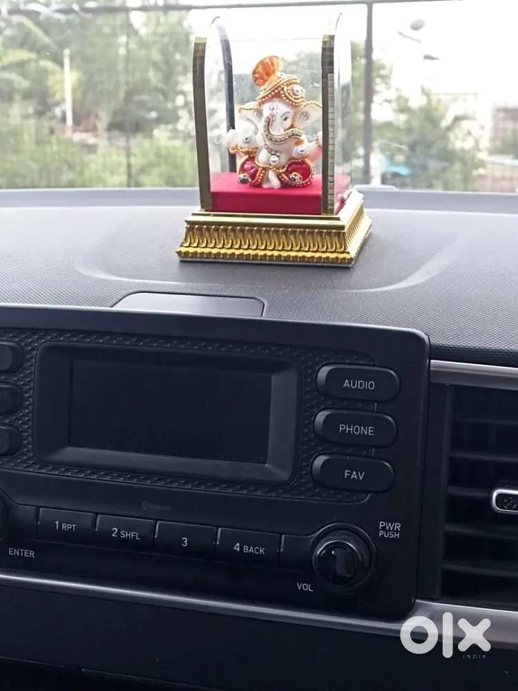 Hyundai Venue 2020 Petrol Well Maintained