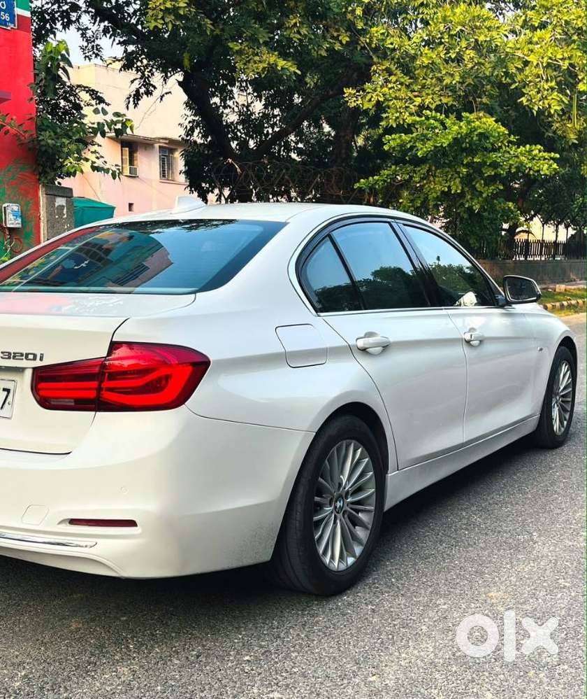 Bmw 3 Series 2.0 320i Luxury Line, 2016, Petrol
