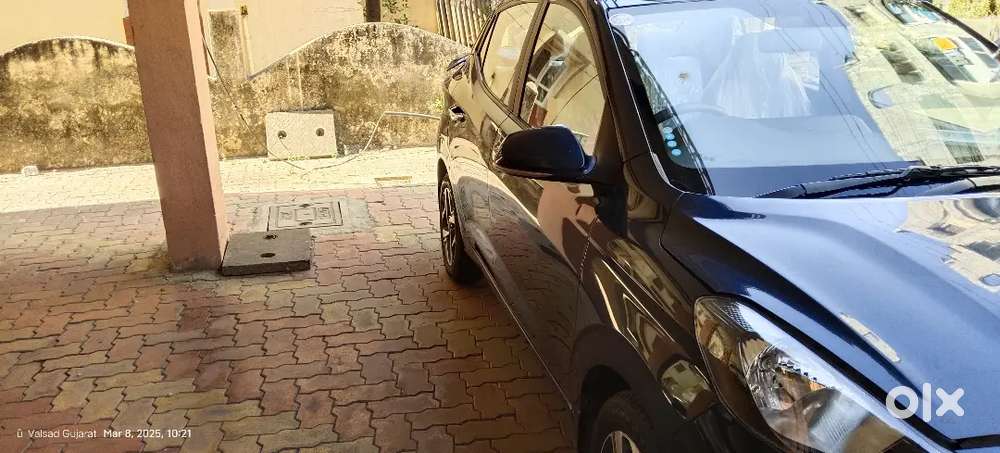 Hyundai Aura 2023 Petrol 30000 Km Driven