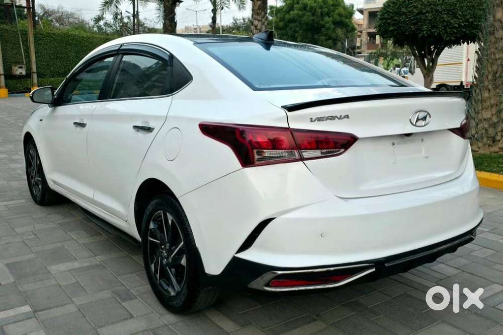 Hyundai Verna 1.5 Sx (o) Turbo Petrol Dct, 2021, Petrol