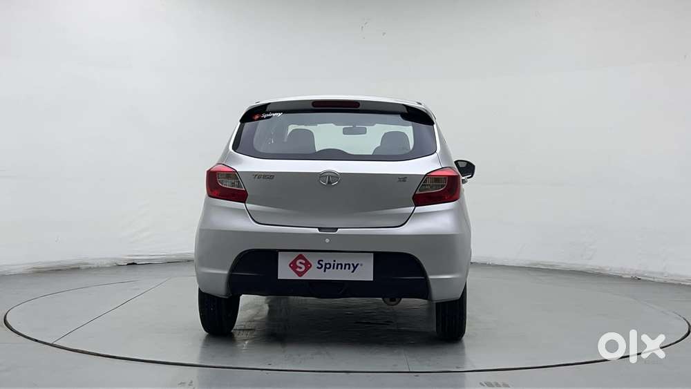 Tata Tiago Xe, 2016, Petrol