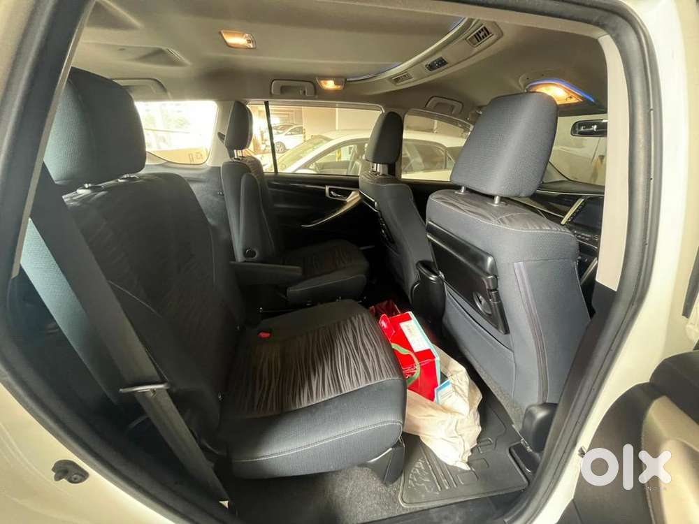 Toyota Innova Crysta 2022 Petrol 26600 Km Driven