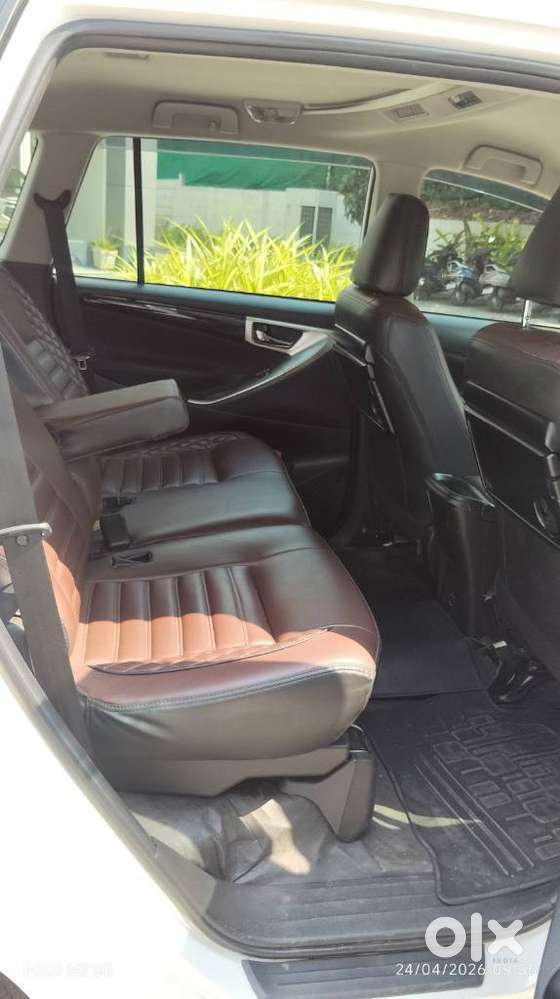 Toyota Innova Crysta 2.4 V, 2024, Diesel