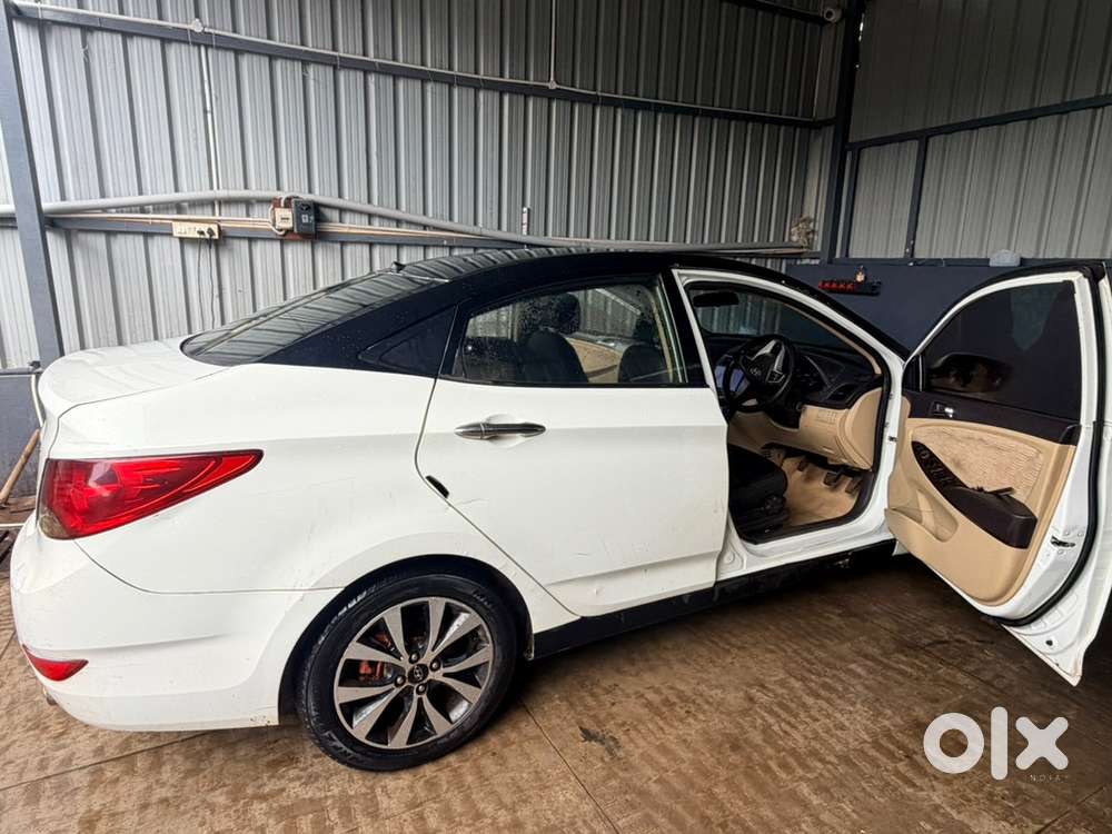 Hyundai Fluidic Verna 2012