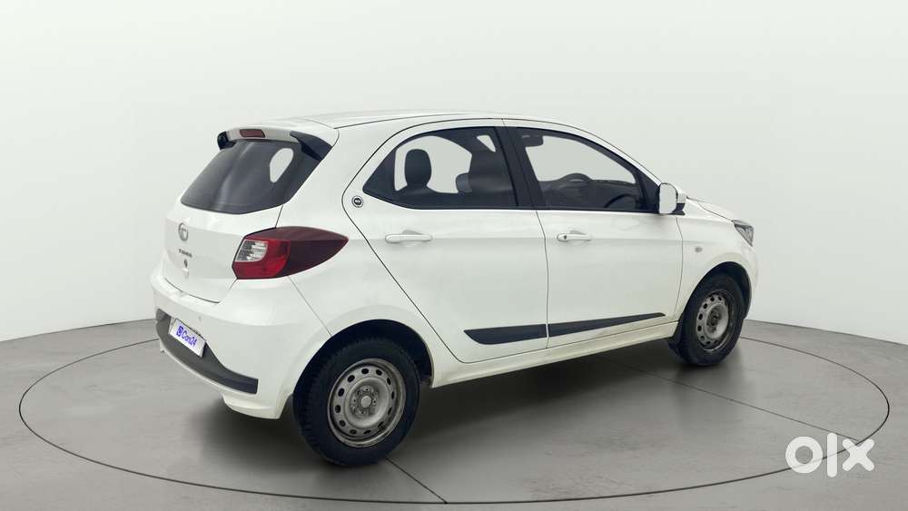 Tata Tiago Xe, 2023, Petrol