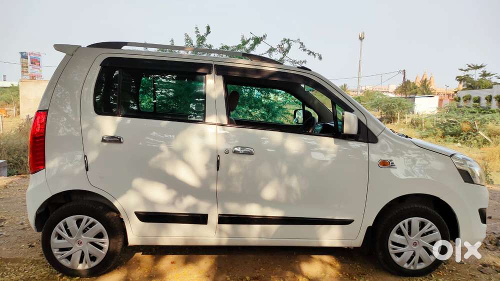 Maruti Suzuki Wagon R 1.0 2015-2019 Vxi Amt, 2017, Petrol