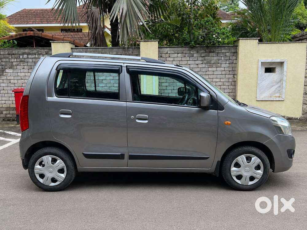 Maruti Suzuki Wagon R 1.0 Vxi Amt, 2018, Petrol