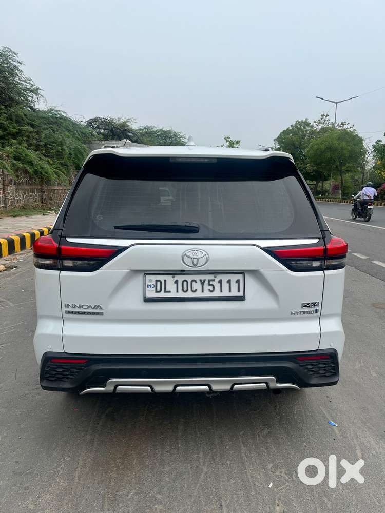 Toyota Innova Hycross 2.0 Zx (o) Hybrid 7 Str, 2024, Electric