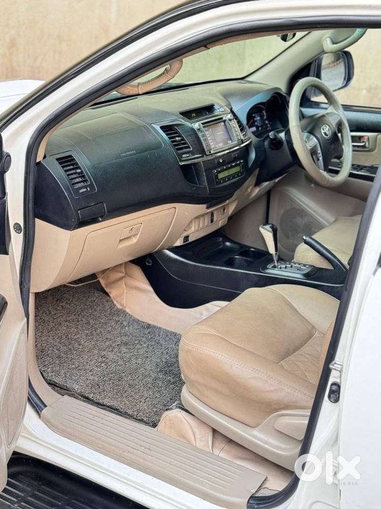 Toyota Fortuner 3.0 4x2 Automatic, 2014, Diesel