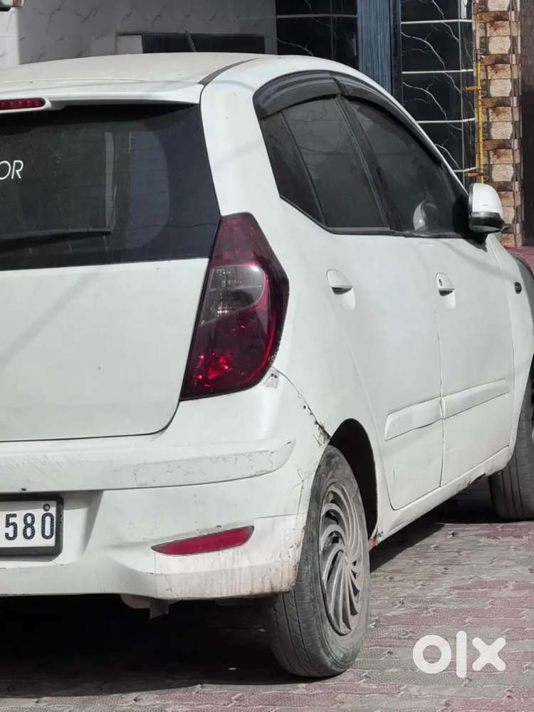 Hyundai I10 2011 Petrol Well Maintained