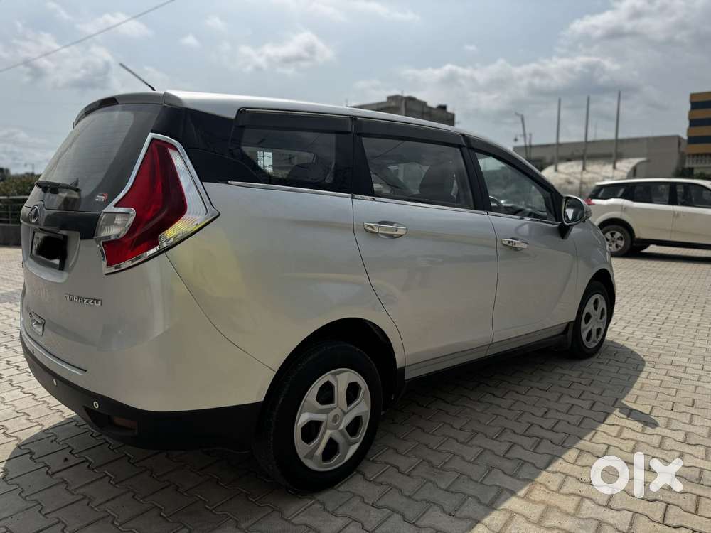 Mahindra Marazzo M4, 2018, Diesel