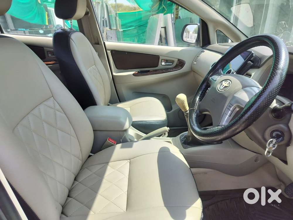 Toyota Innova 2.5 V 7 Str, 2012, Diesel