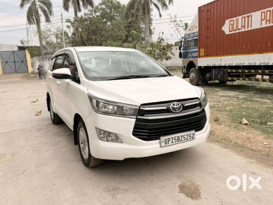 Toyota Innova Crysta 2.4 G Mt 8s, 2017, Diesel