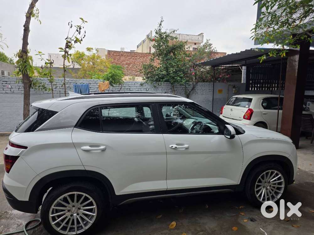 Excellent Condition , Non Accident , 18 Inch Vossen Allows