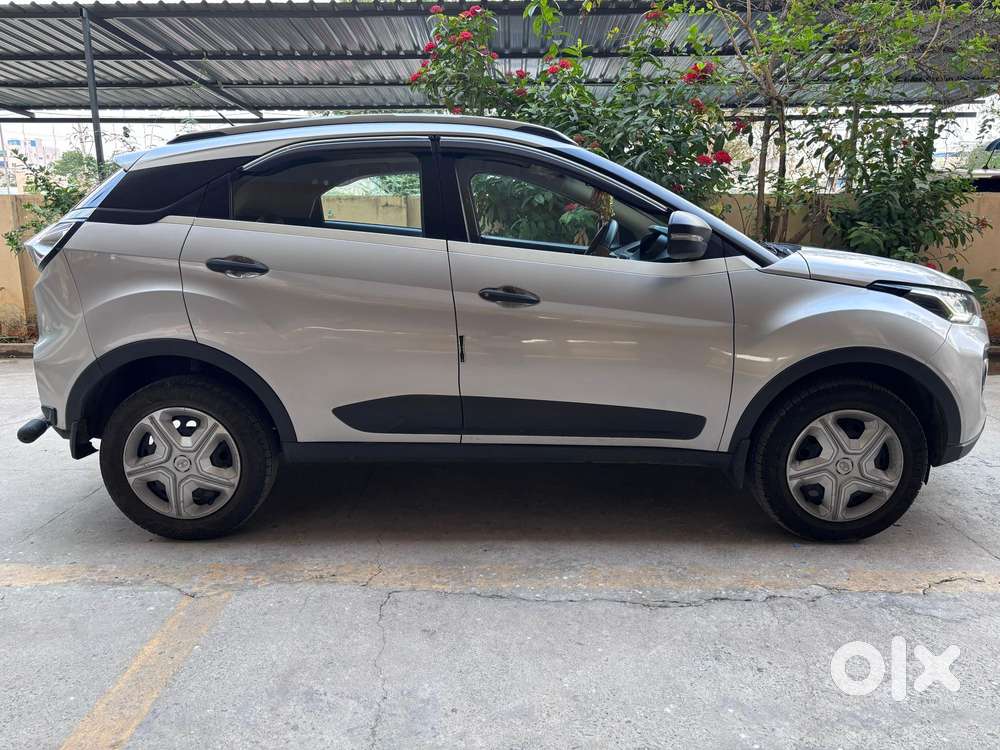 Tata Nexon 1.5 Revotorq Xm (s), 2021, Diesel