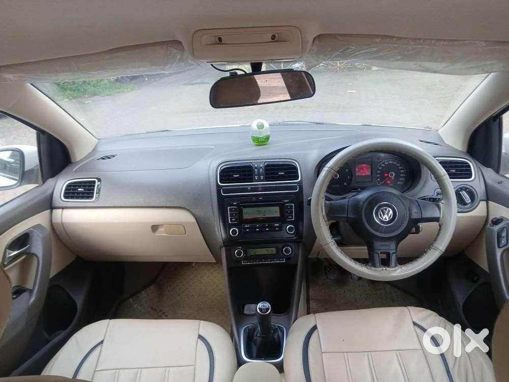 Volkswagen Vento 2010-2013 Petrol Highline, 2012, Petrol