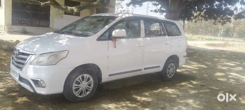 Toyota Innova 2011