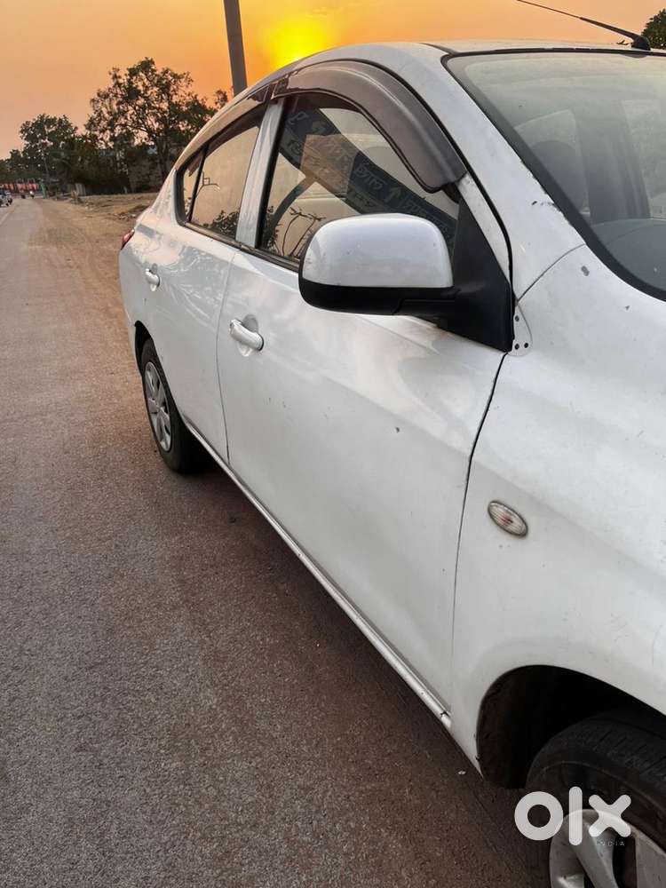 Nissan Sunny Diesel Xl 2014