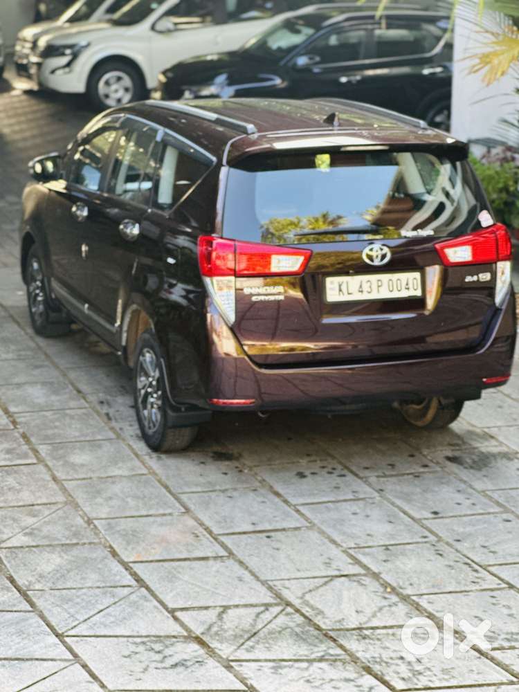 Toyota Innova Crysta 2.4 G Plus Mt 7 Str, 2021, Diesel