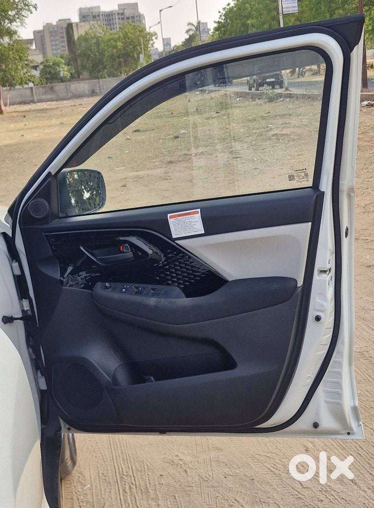 Maruti Suzuki Victoris Others, 2025, Cng & Hybrids