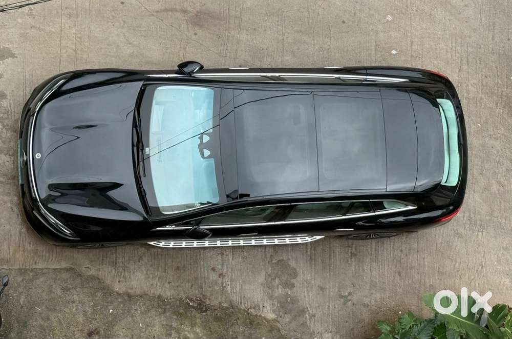 Mercedes-benz Eqs Suv 2025 Electric 19000 Km Driven