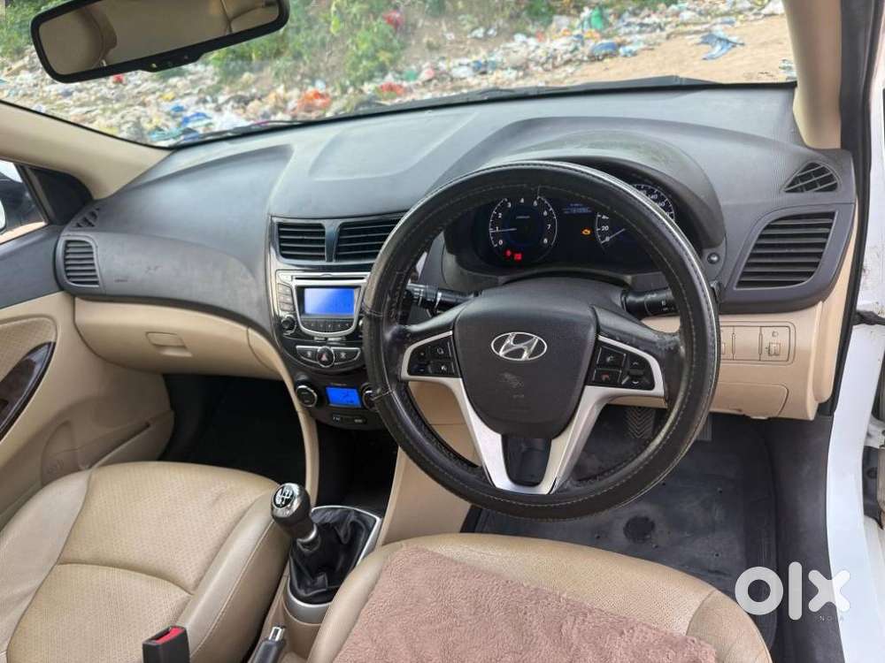 Hyundai Verna Fluidic 1.6 Crdi Sx, 2011, Petrol