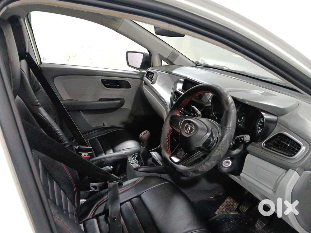Tata Altroz 1.2 Xe Rhytm Petrol, 2020, Petrol