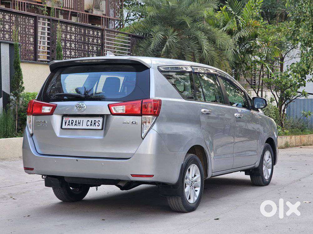 Toyota Innova Crysta 2.4 G Mt 7 Str, 2017, Diesel