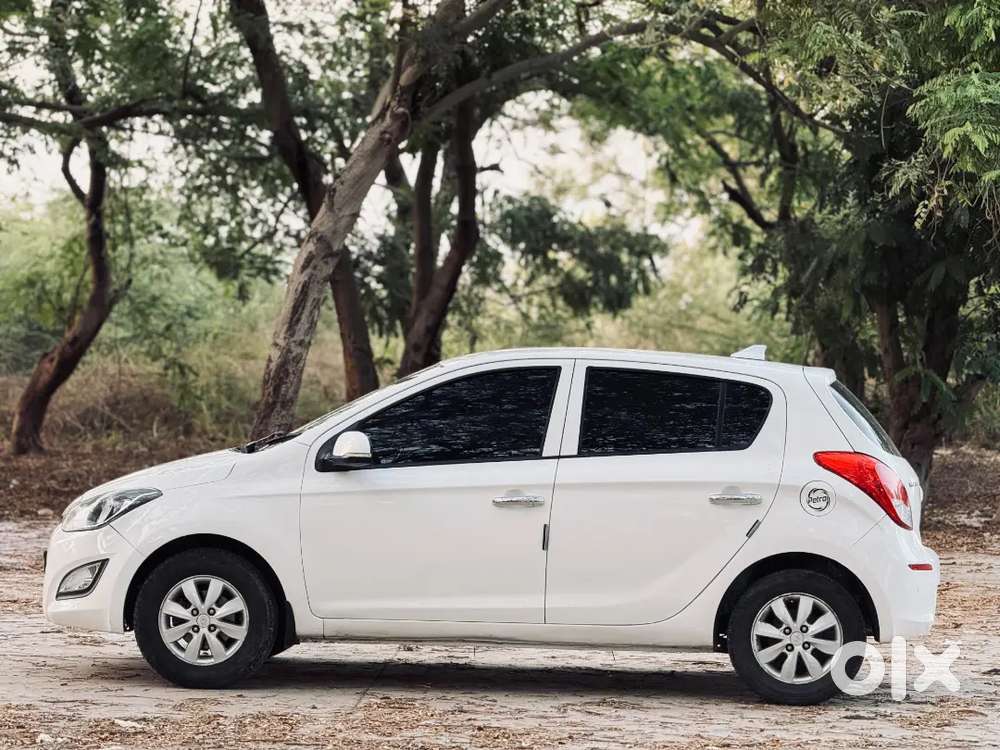 Hyundai I20 2013 Cng & Hybrids 147000 Km Driven