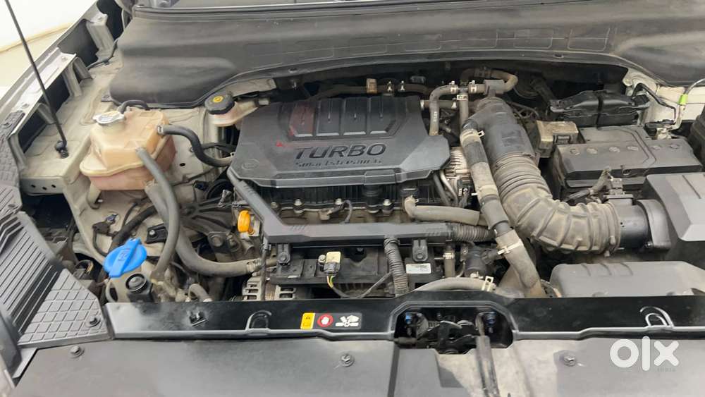 Hyundai Alcazar Platinum 7 Str 1.5 Turbo Petrol Adventure, 2023, Pet..