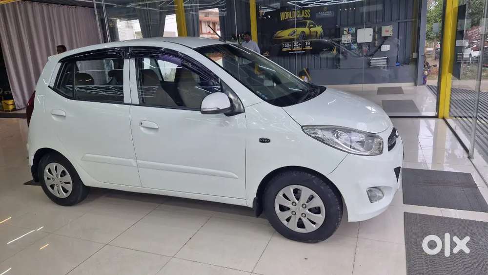 Hyundai I10 Sportz Petrol 2011