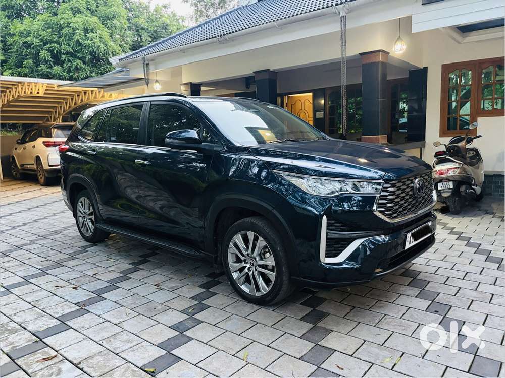 Toyota Innova Hycross 2.0 Zx (o) Hybrid 7 Str, 2023, Electric
