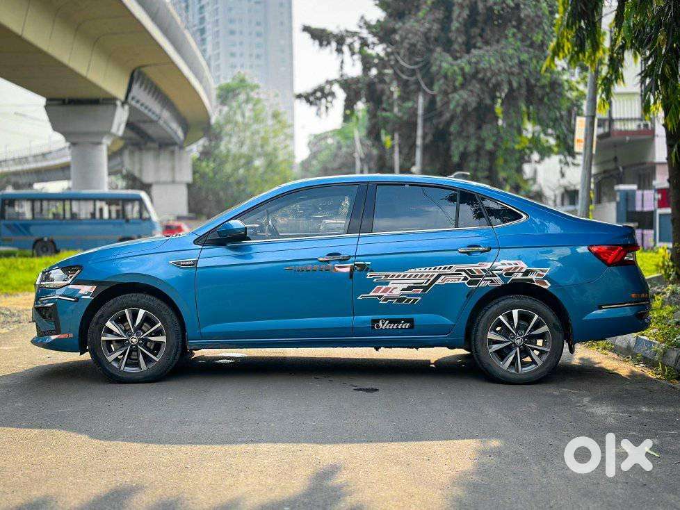 Skoda Slavia Style 1.0l Tsi Mt, 2023, Petrol