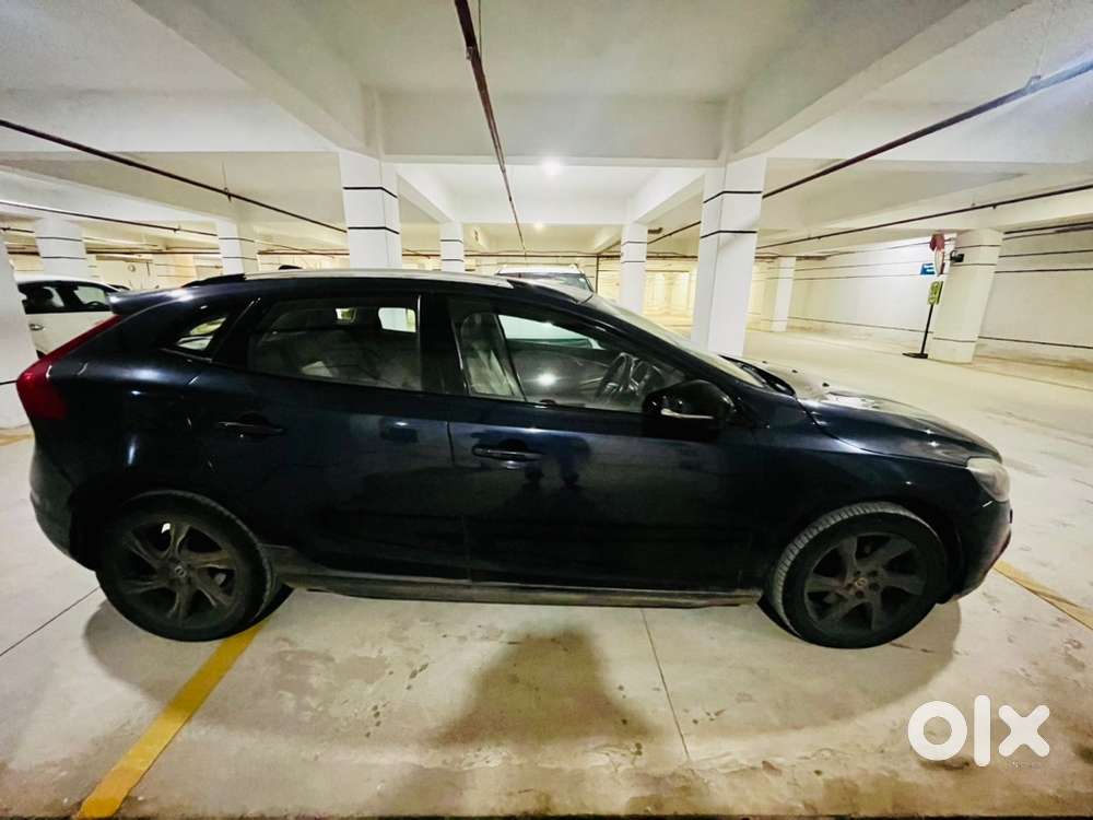 Volvo V40 Cross 2015