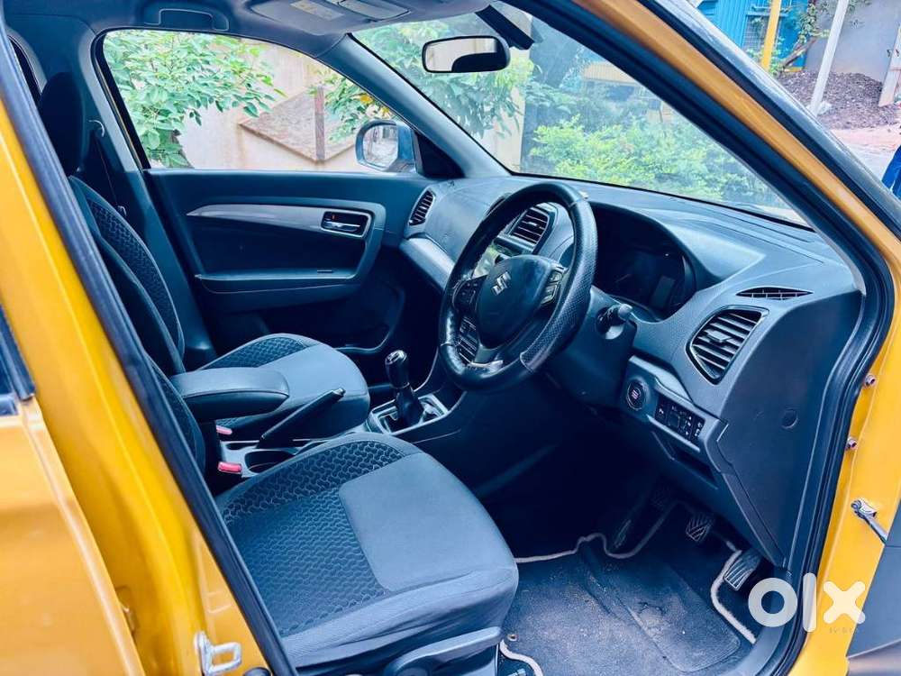 Maruti Suzuki Vitara Brezza Zdi Plus Dual Tone, 2016, Diesel