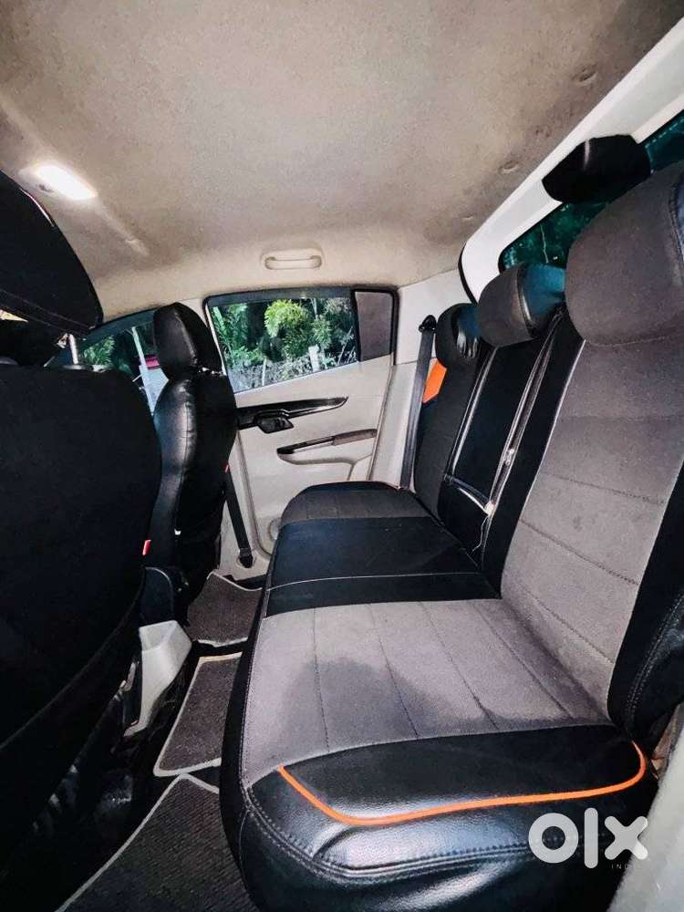 Mahindra Kuv 100, 2016, Petrol
