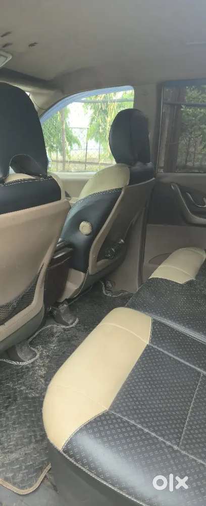 Mahindra Xuv500 2012