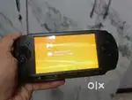 Sony psp with memory card 40games laod