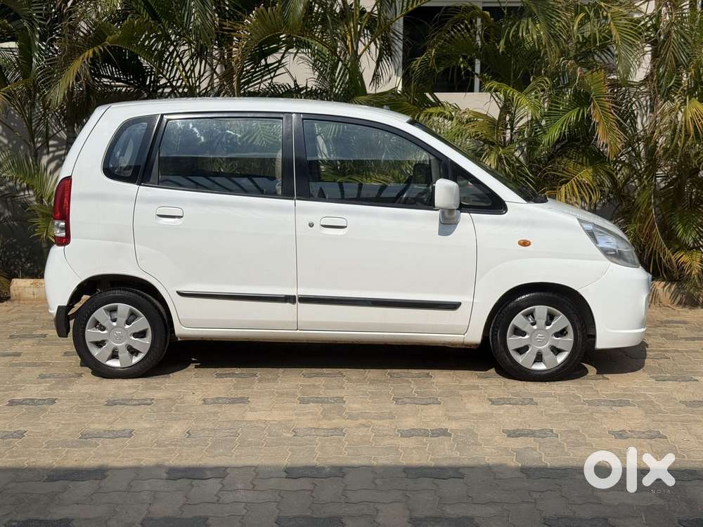 Maruti Suzuki Estilo Vxi, 2013, Petrol