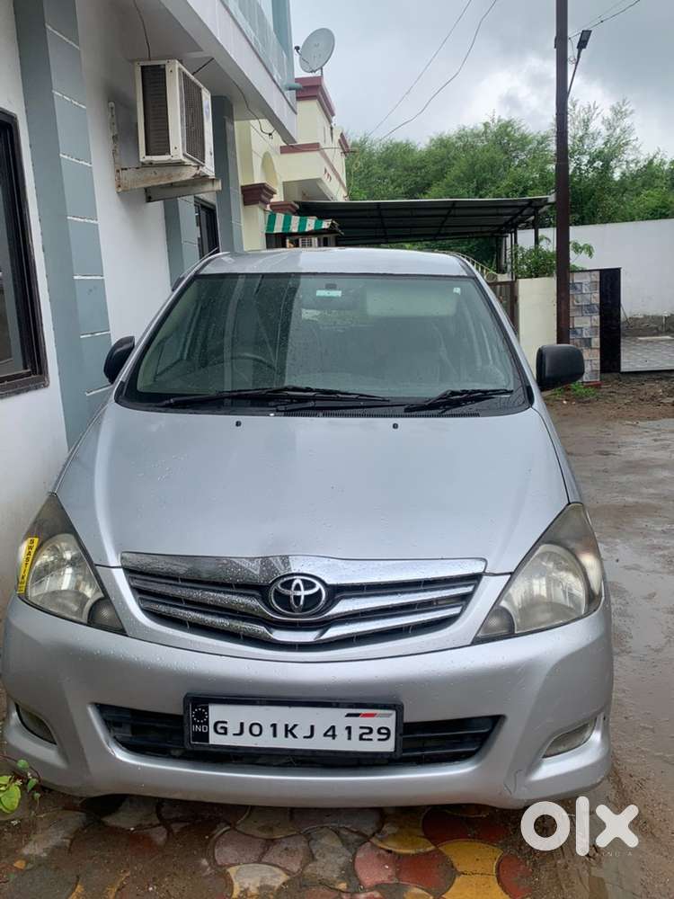 Toyota Innova Diesel 2011