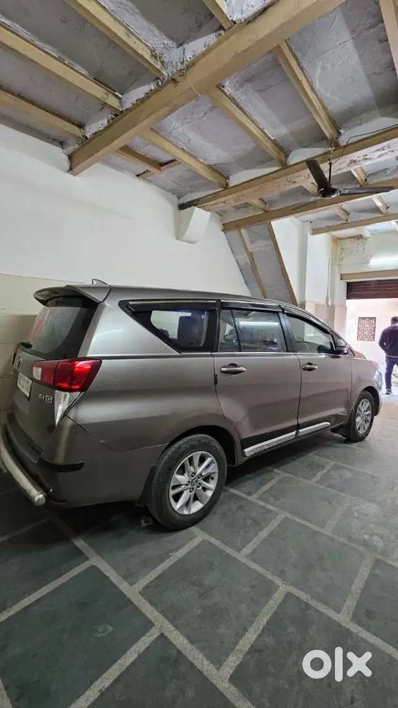 Toyota Innova Crysta 2018 Diesel Well Maintained