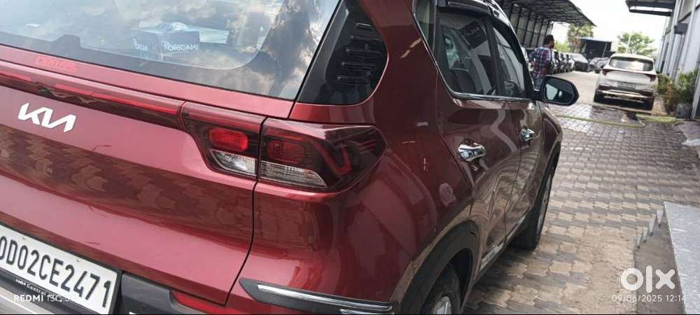 Kia Sonet 2023 Petrol 38000 Km Driven