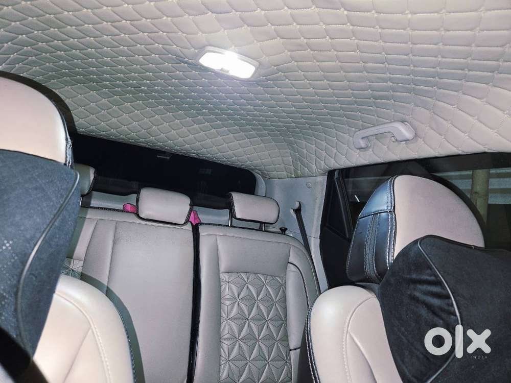 Mahindra Xuv300 2019 Petrol Well Maintained