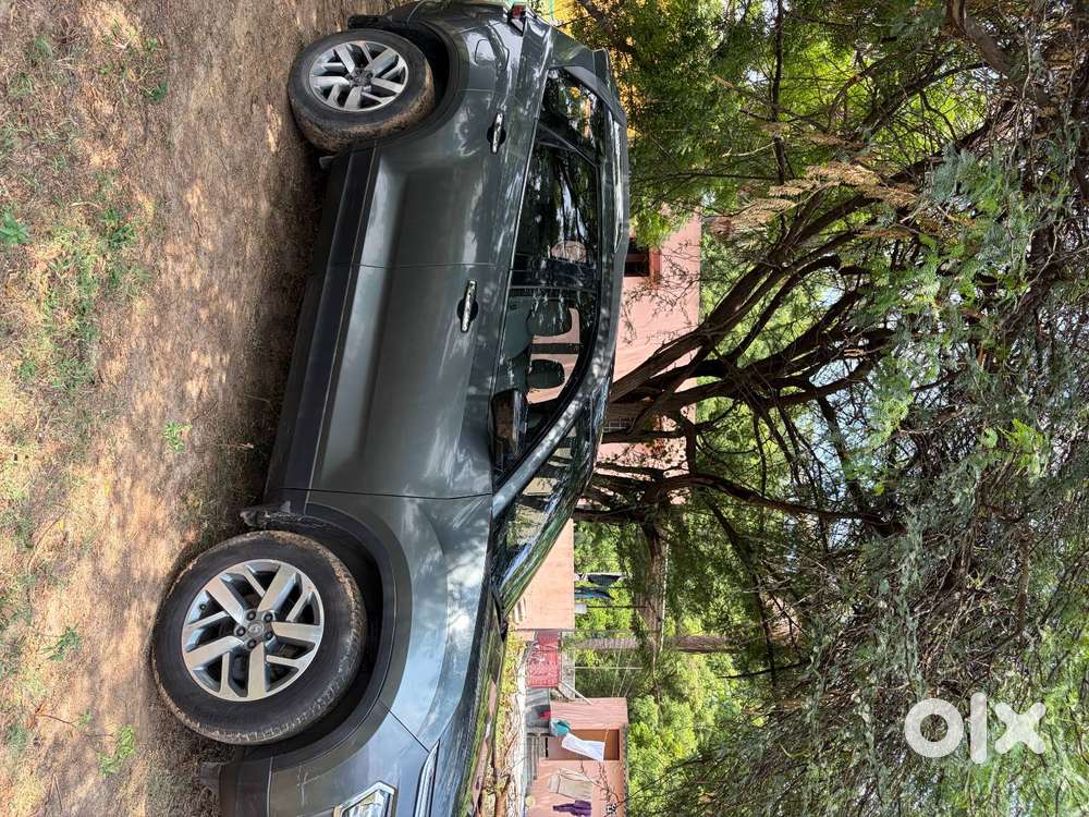 Tata Safari