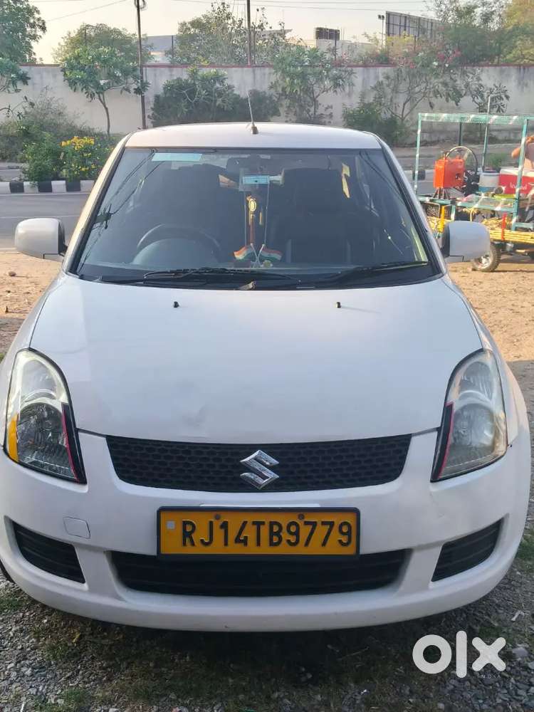 Gadi 1st Owner Hai Or Good Condition Hai Tayar 80 Hai