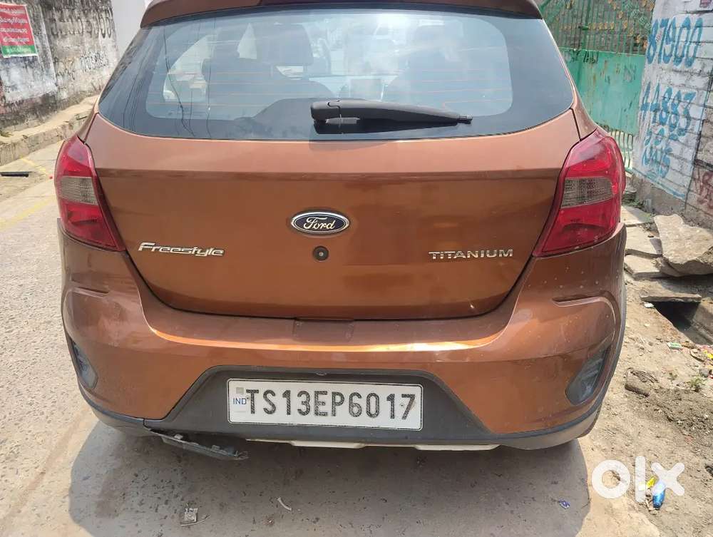 Ford Freestyle 2019 Petrol 98000 Km Driven
