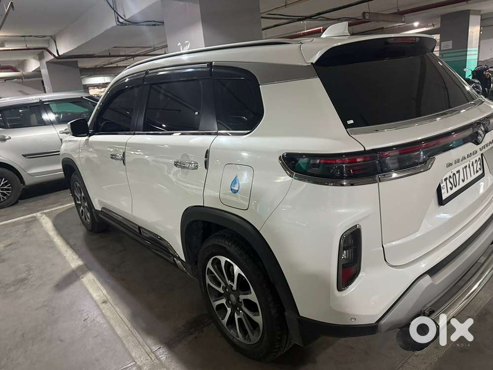 Maruti Suzuki Grand Vitara 2023 Petrol Well Maintained