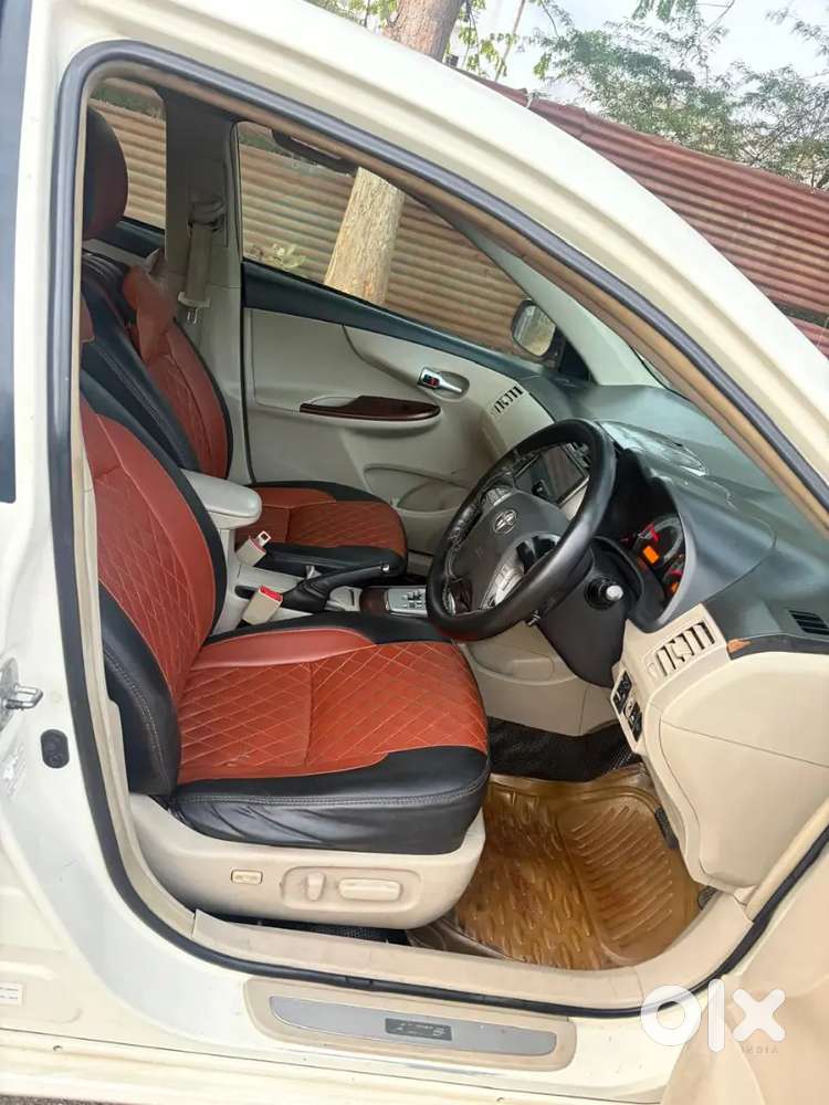 Toyota Corolla Altis 2012
