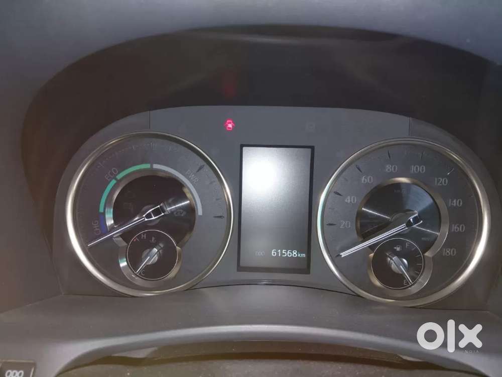 Toyota Vellfire 2.5 Hybrid, 2022, Petrol